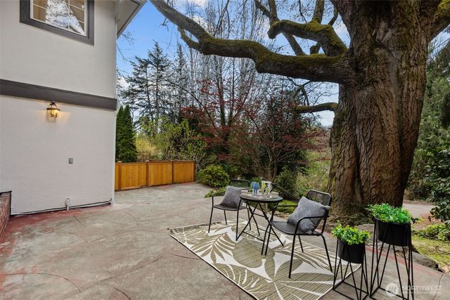 4181 42nd Avenue NE, Seattle, WA 98105