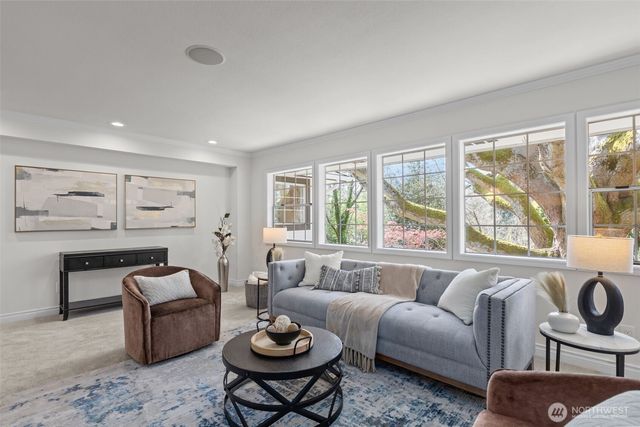 4181 42nd Avenue NE, Seattle, WA 98105