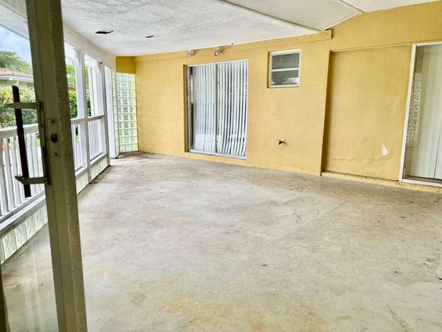 7608 NW 43rd Court, Coral Springs, FL 33065