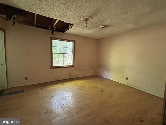 725 CENTRAL AVE, Franklinville, NJ 08322