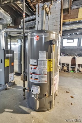 15 Blum Avenue, Buffalo, NY 14216