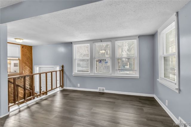 15 Blum Avenue, Buffalo, NY 14216