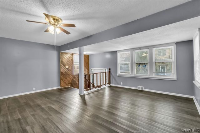 15 Blum Avenue, Buffalo, NY 14216