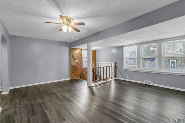 15 Blum Avenue, Buffalo, NY 14216