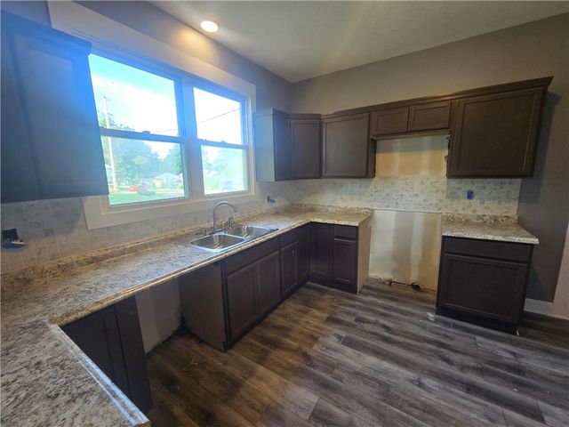 2113 Jefferson Street, Lexington, MO 64067