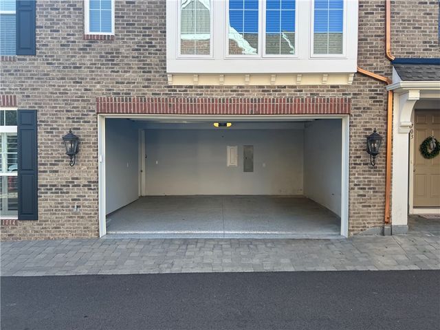 701 England Rd, Cranberry Twp, PA 16066