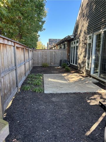 701 England Rd, Cranberry Twp, PA 16066