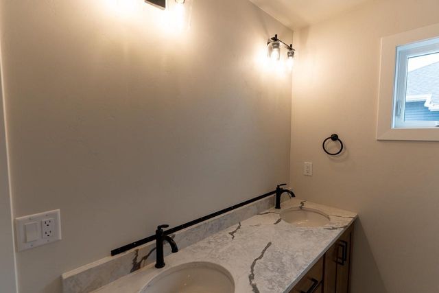 N9243 ANTON STREET, Appleton, WI 54915