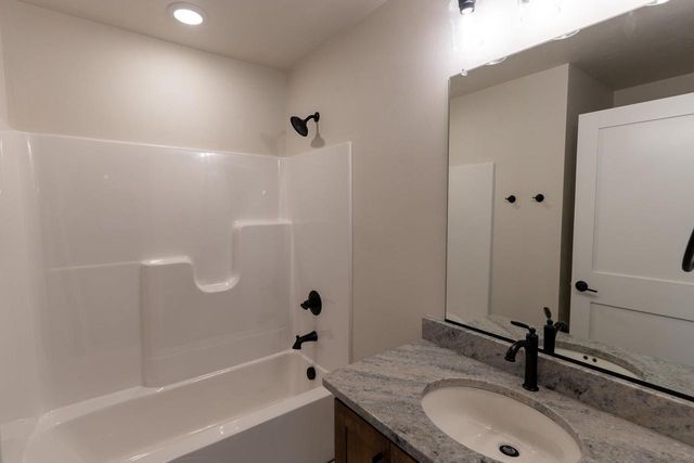 N9243 ANTON STREET, Appleton, WI 54915