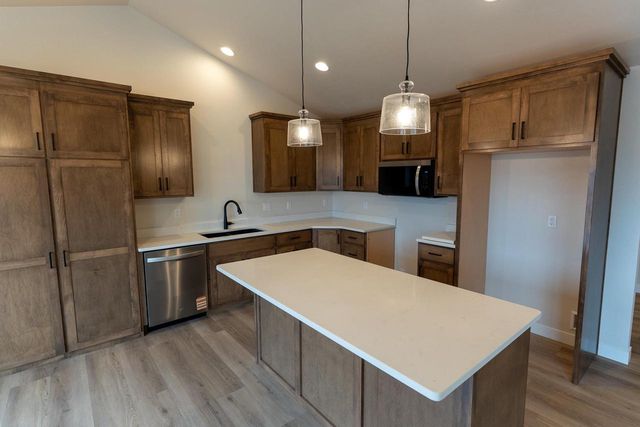 N9243 ANTON STREET, Appleton, WI 54915