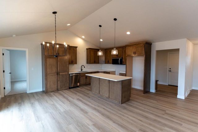 N9243 ANTON STREET, Appleton, WI 54915