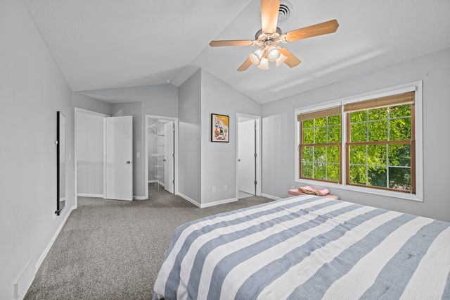 1198 Bridgeview Place, Le Claire, IA 52753