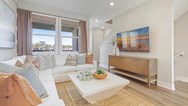 1720 E Park Street 11, Anaheim, CA 92805