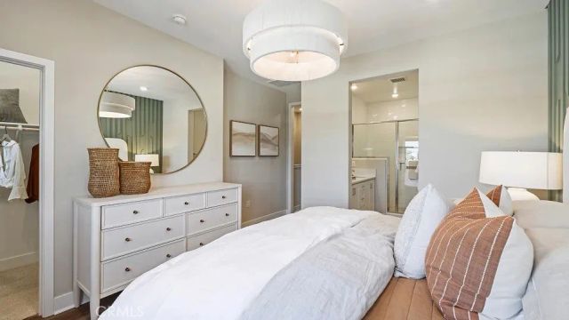 1720 E Park Street 11, Anaheim, CA 92805