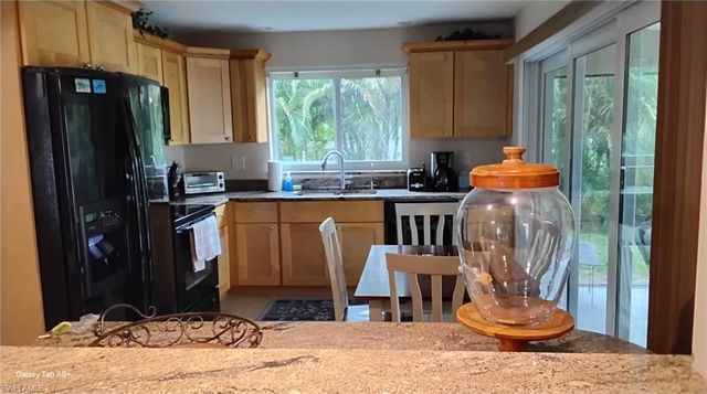 1749 Bikini CT, Cape Coral, FL 33904
