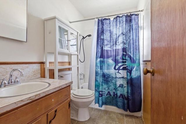 2510 N Peebly Road, Harrah, OK 73045