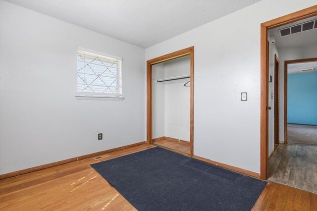 2510 N Peebly Road, Harrah, OK 73045