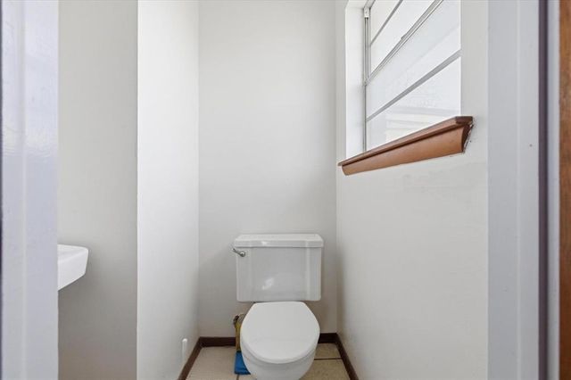 2510 N Peebly Road, Harrah, OK 73045