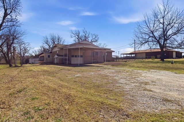 2510 N Peebly Road, Harrah, OK 73045