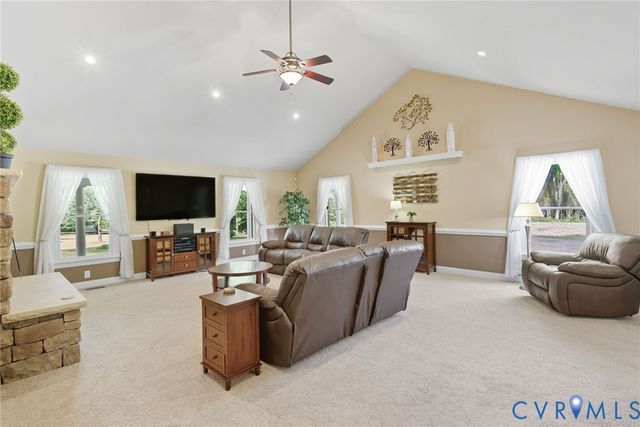 8524 Culley Dr, Mechanicsville, VA 23116