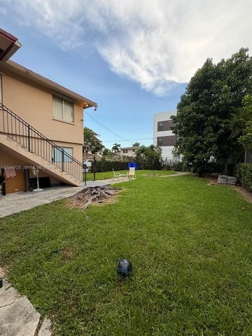 1036 NW 3rd St 2, Miami, FL 33128