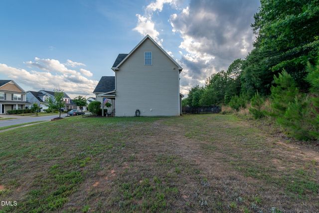 906 Ribbonleaf Lane, Fuquay Varina, NC 27526