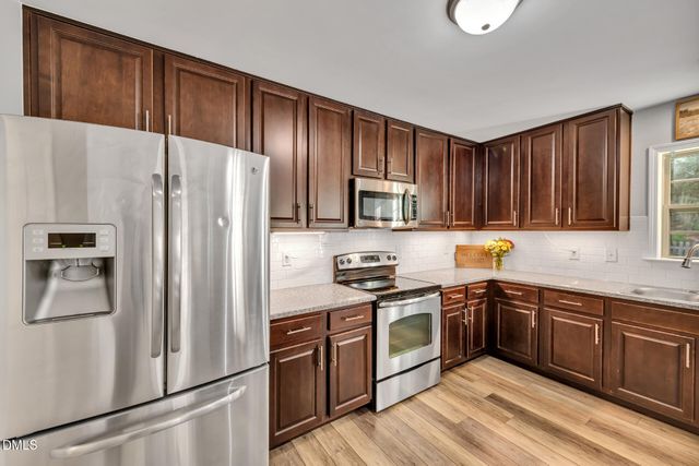 906 Ribbonleaf Lane, Fuquay Varina, NC 27526