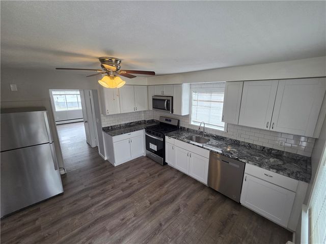 15 Barrows Street C, Providence, RI 02909