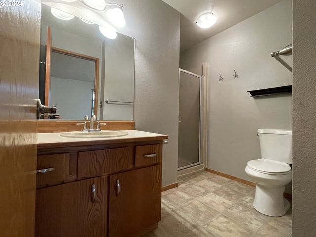 13846 Nw 10TH Ct, Vancouver, WA 98685