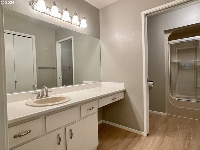 13846 Nw 10TH Ct, Vancouver, WA 98685