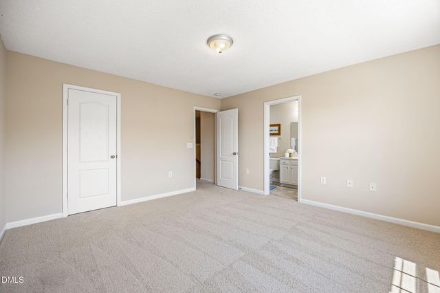379 E Willhaven Drive, Fuquay Varina, NC 27526