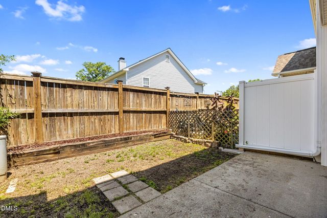 379 E Willhaven Drive, Fuquay Varina, NC 27526