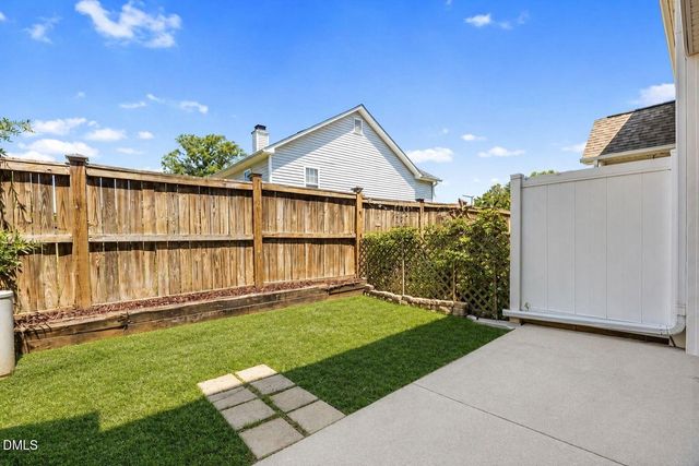 379 E Willhaven Drive, Fuquay Varina, NC 27526