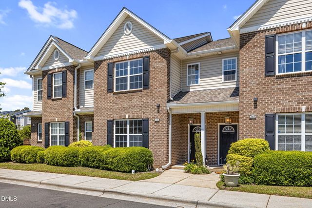 379 E Willhaven Drive, Fuquay Varina, NC 27526
