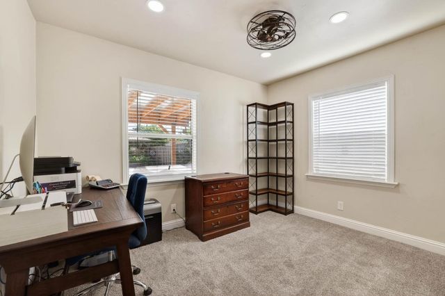 2308 Roanoke Ave, Sacramento, CA 95838