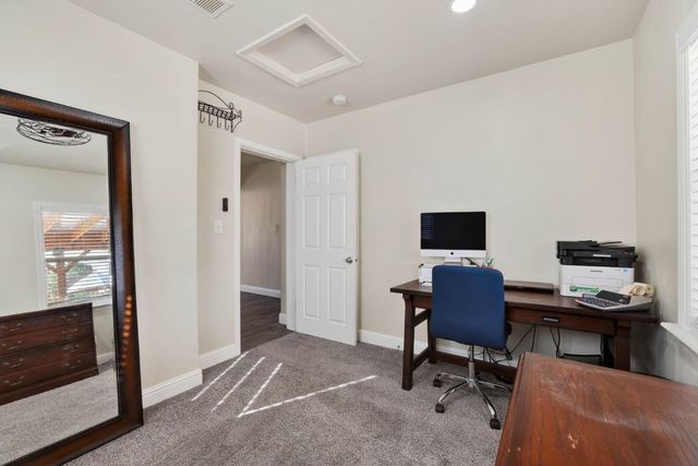 2308 Roanoke Ave, Sacramento, CA 95838