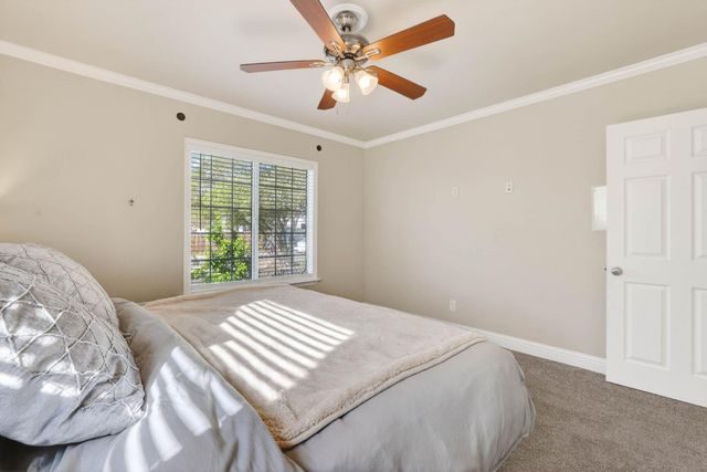 2308 Roanoke Ave, Sacramento, CA 95838