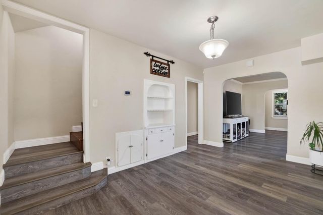 2308 Roanoke Ave, Sacramento, CA 95838