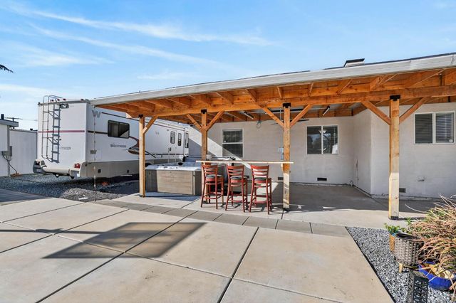 2308 Roanoke Ave, Sacramento, CA 95838