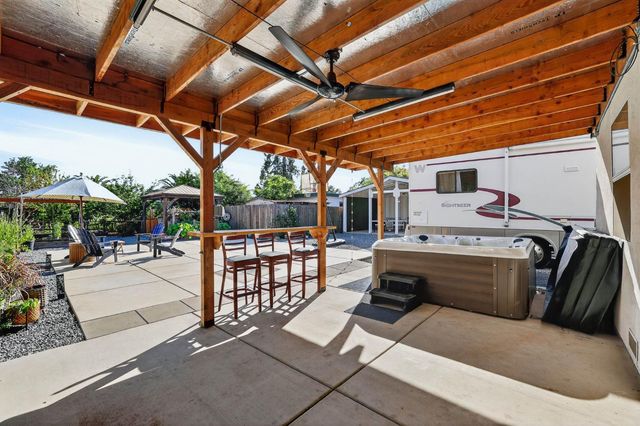 2308 Roanoke Ave, Sacramento, CA 95838