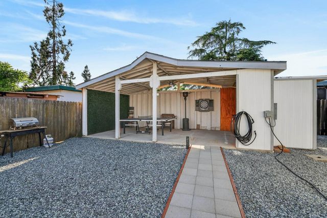 2308 Roanoke Ave, Sacramento, CA 95838