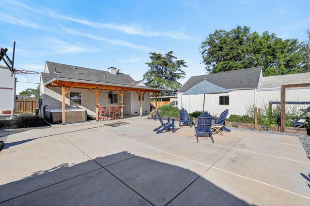 2308 Roanoke Ave, Sacramento, CA 95838