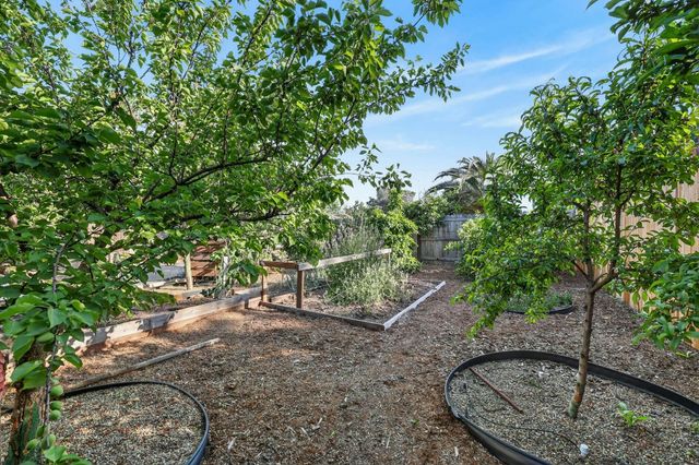 2308 Roanoke Ave, Sacramento, CA 95838