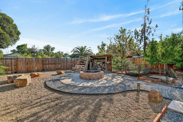 2308 Roanoke Ave, Sacramento, CA 95838