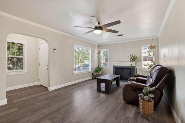 2308 Roanoke Ave, Sacramento, CA 95838