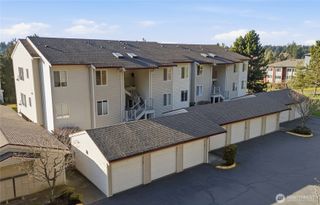 23007 Lakeview Drive #A303, Mountlake Terrace, WA 98043