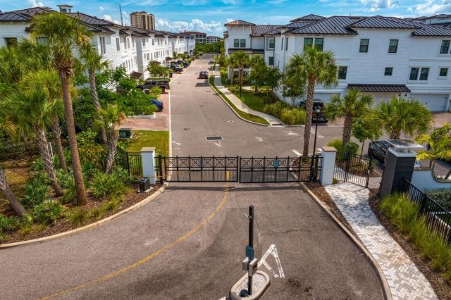 5351 BRIDGE STREET 42, Tampa, FL 33611