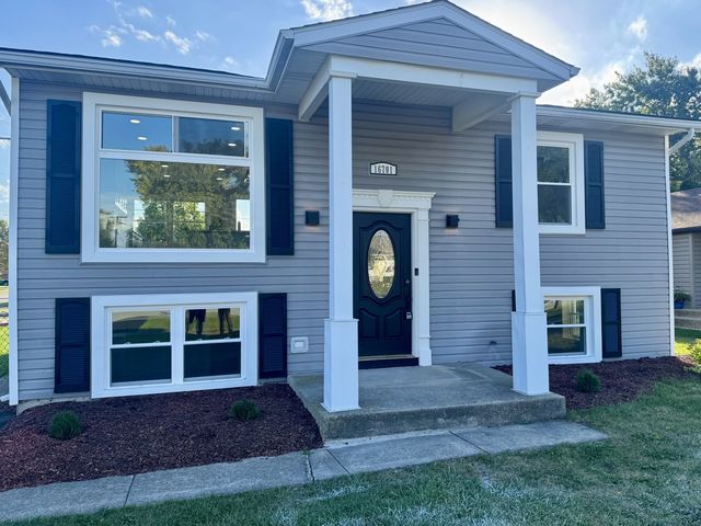 16701 Highview Avenue, Orland Hills, IL 60487