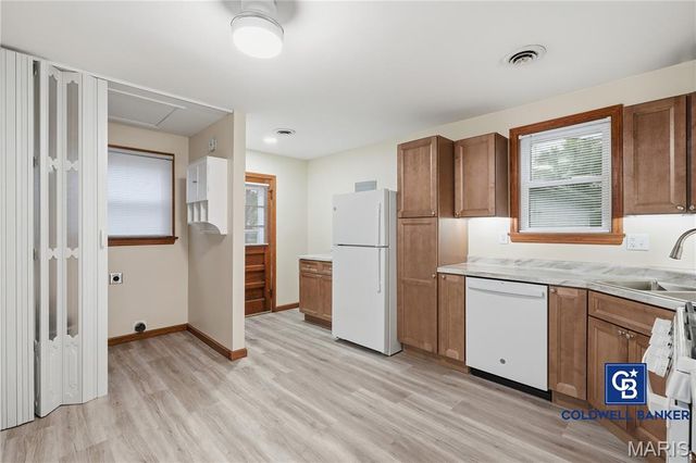 22 McNulty Drive, Florissant, MO 63031