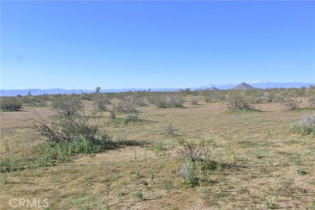 1 Kimshew Road, Apple Valley, CA 92307